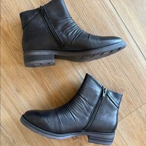 Baretraps Black Boots/booties